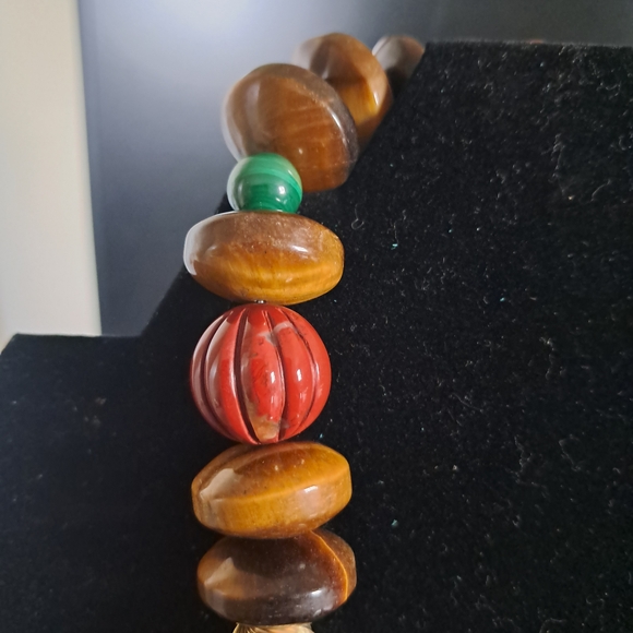 Multicolor Beaded Necklace - Picture 4 of 8